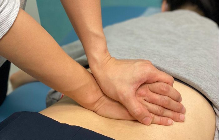 手法治療 Manual therapy